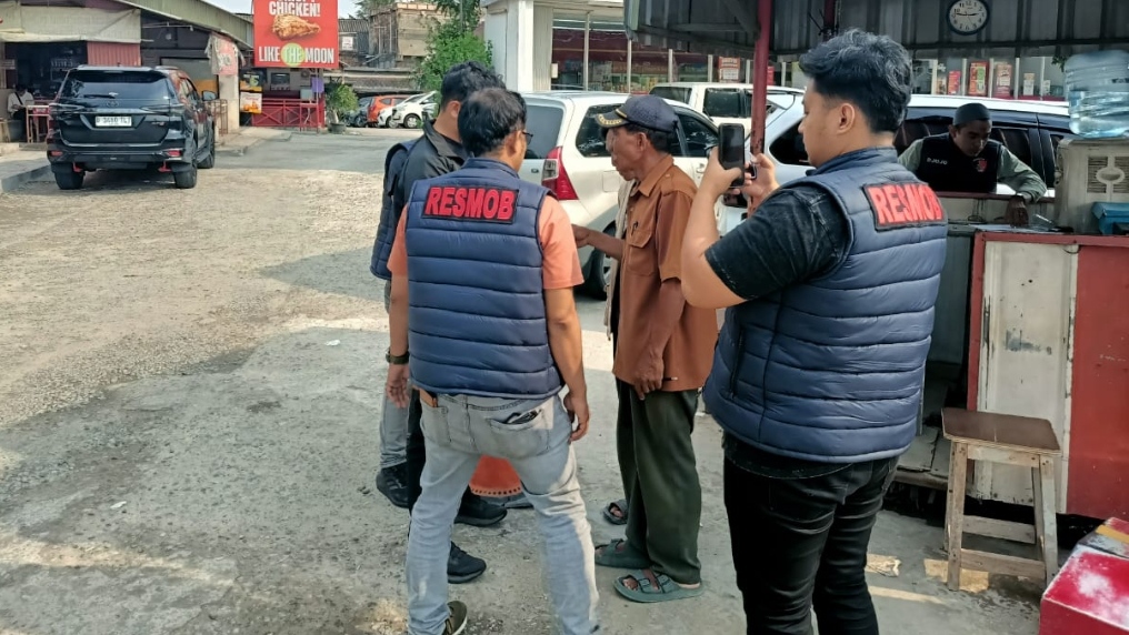 Polisi Bandara Soetta Mengamankan Dua Juru Parkir Liar yang Meresahkan Masyarakat (Foto: Istimewa)