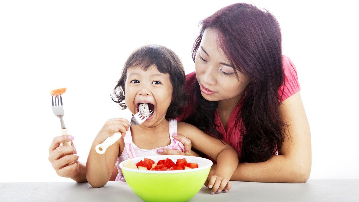 030565600_1572570744-5-Tips-Menjaga-Kesehatan-Anak-di-Musim-Pancaroba-By-Creativa-Images-Shutterstock_104716721