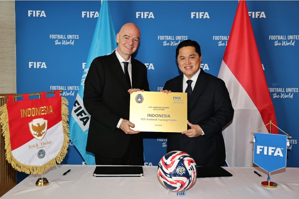 Presiden FIFA Gianni Infantino dan Ketua Umum PSSI Erick Thohir (Foto: pssi)