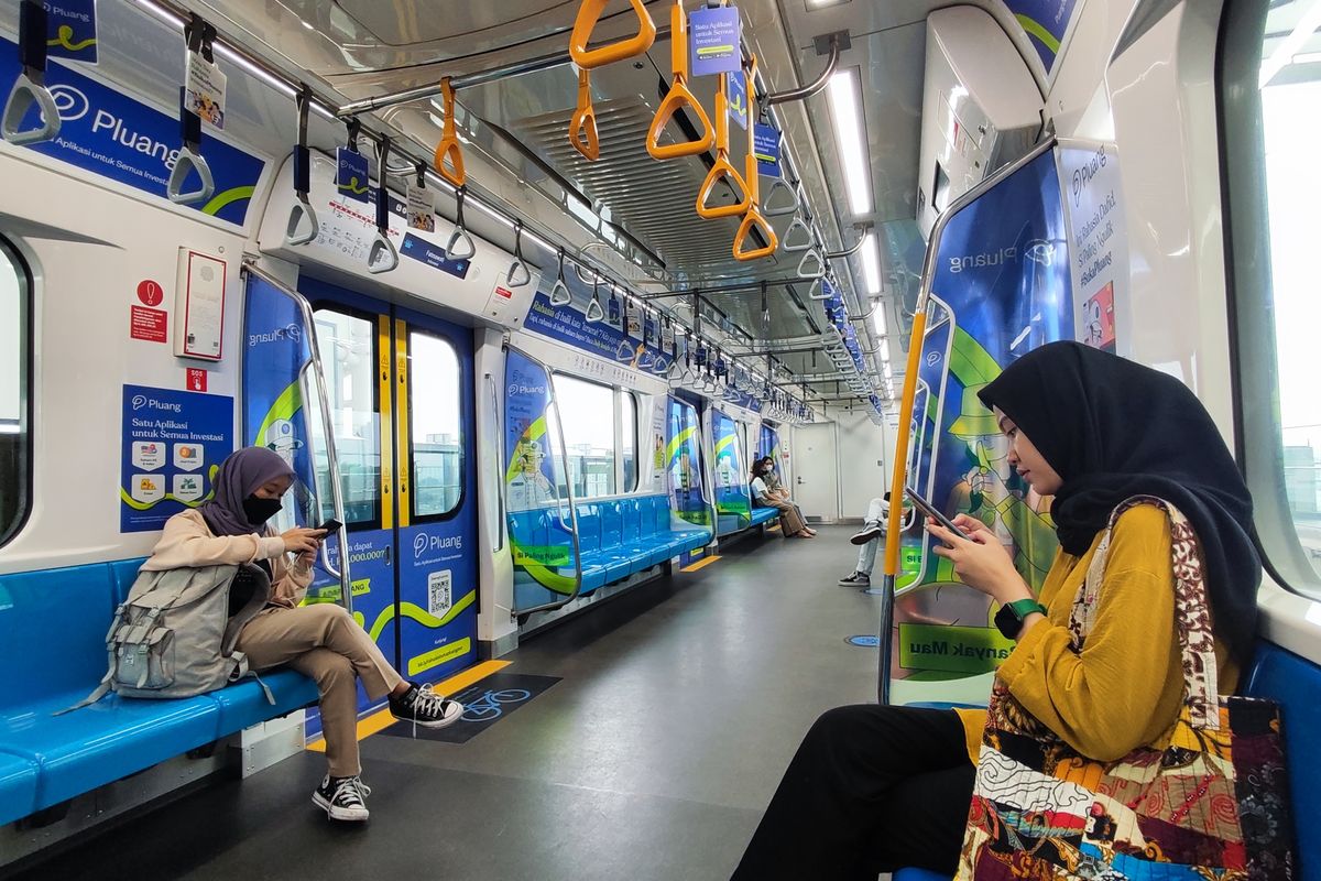 Penumpang MRT
