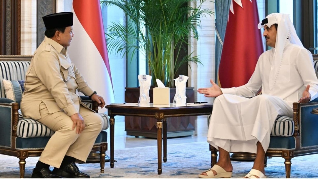 Presiden Prabowo dan dengan Emir Qatar, Yang Mulia Syekh Tamim bin Hamad Al-Thani (Foto : bpmi setpres)